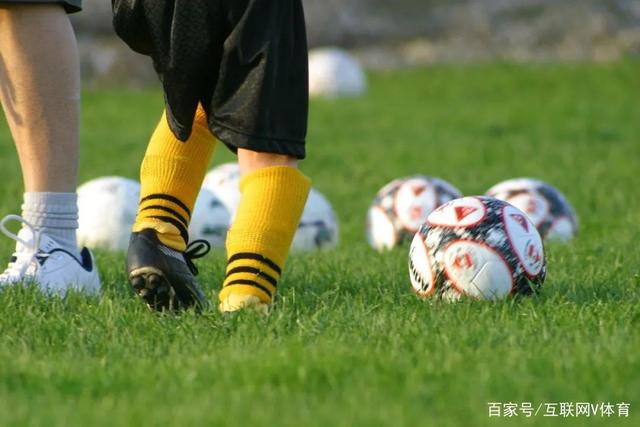 塞克斯顿称赞里夫斯为球队中的重要领袖